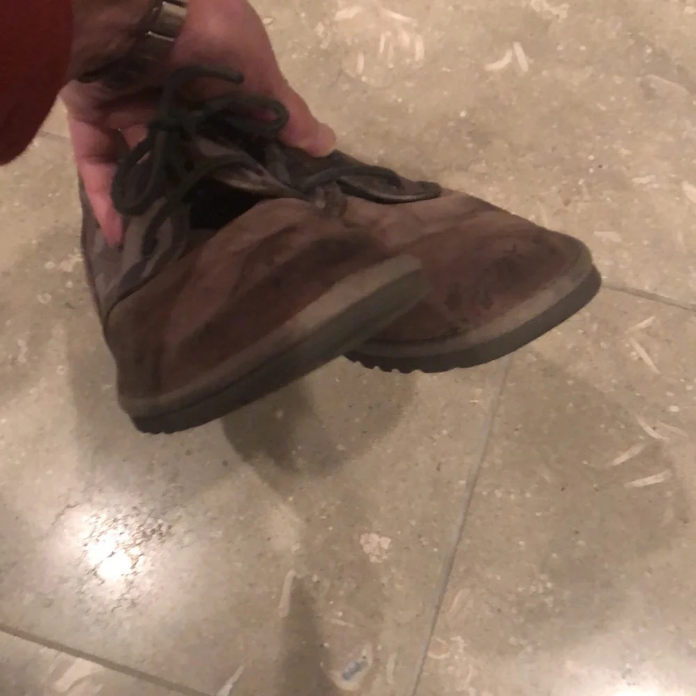 Ugg camouflage genuine leather & textile chukka boot, size 7